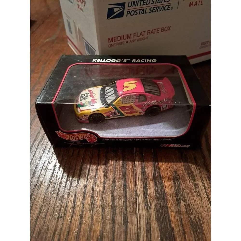 Vintage 98 Hot Wheels Terry Labonte Kelloggs Corn Flakes Die Cast Nascar Car